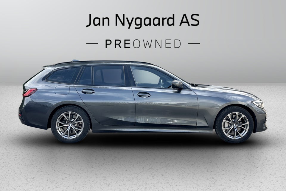 BMW 330e 2,0 Touring Sport Line aut. 5d