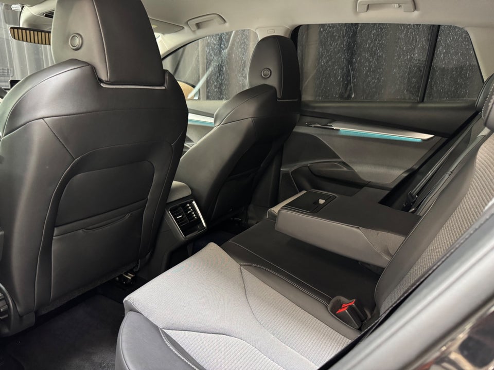 Skoda Enyaq 80 iV Loft 5d