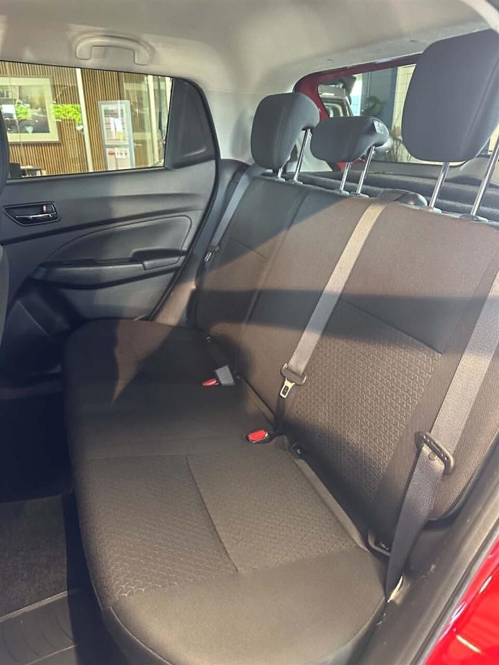 Suzuki Swift 1,2 mHybrid Exclusive CVT 5d