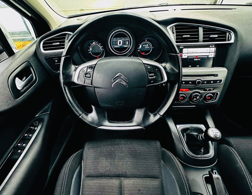 Citroën C4 1,6 BlueHDi 120 Feel 5d