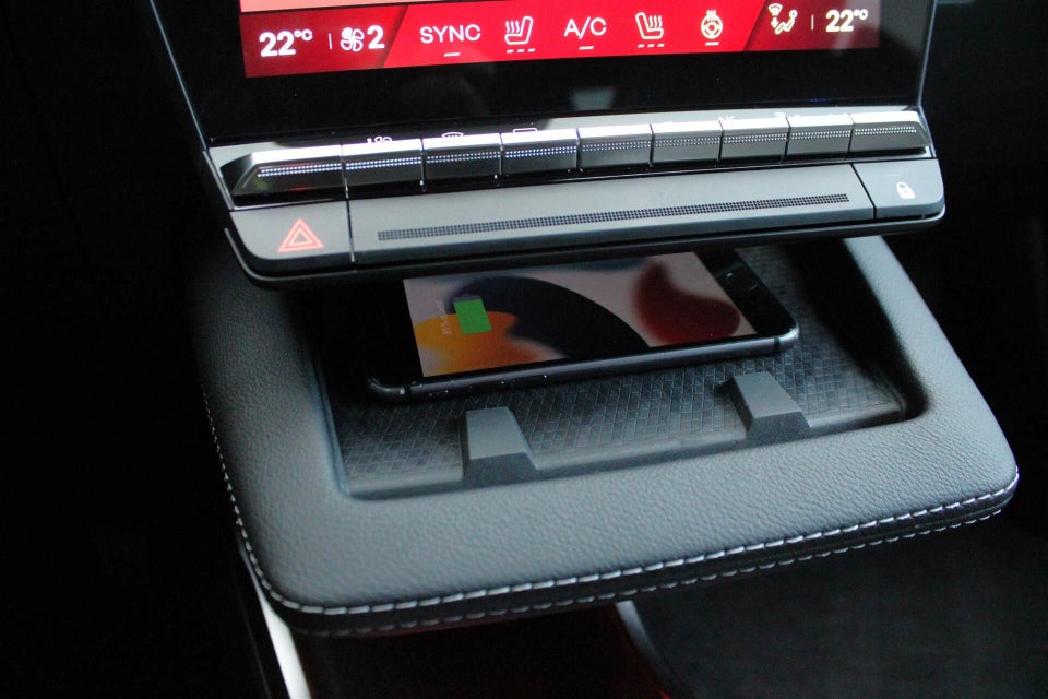 Renault Scenic E-Tech 87 Iconic 5d