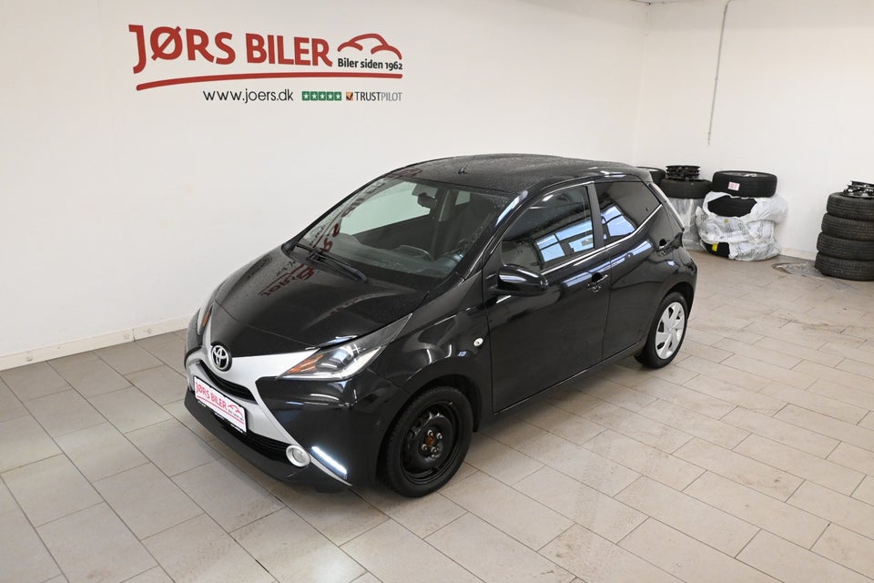 Toyota Aygo 1,0 VVT-i x-black II 5d