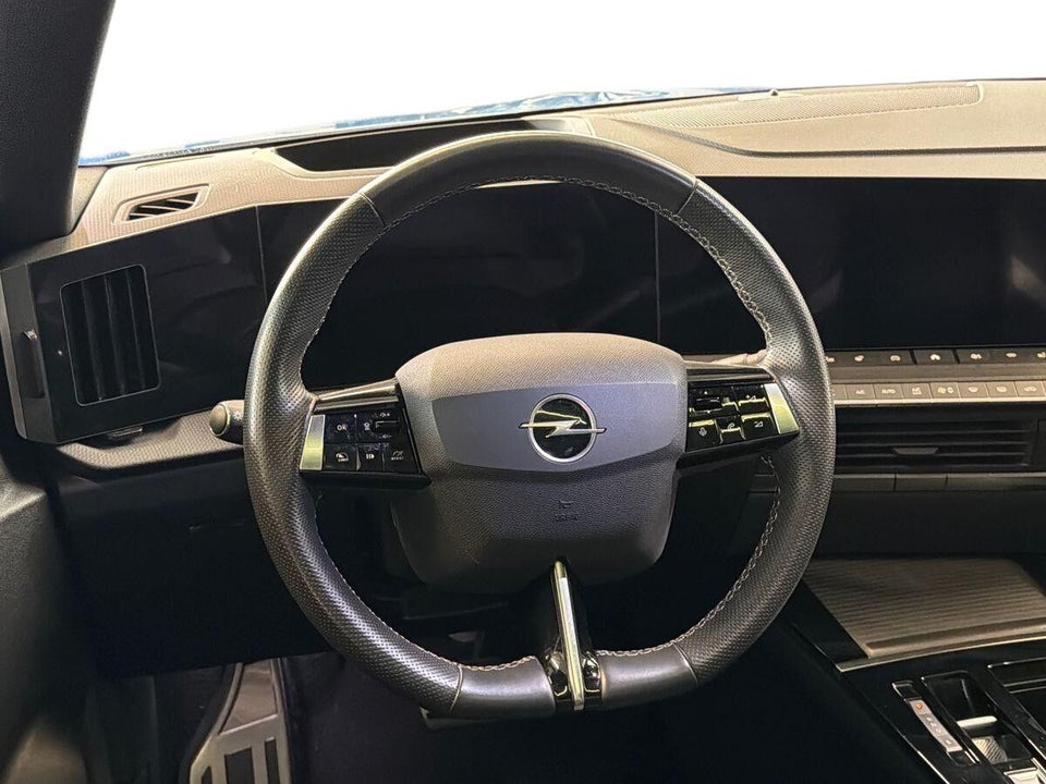 Opel Astra-e 54 Ultimate 5d