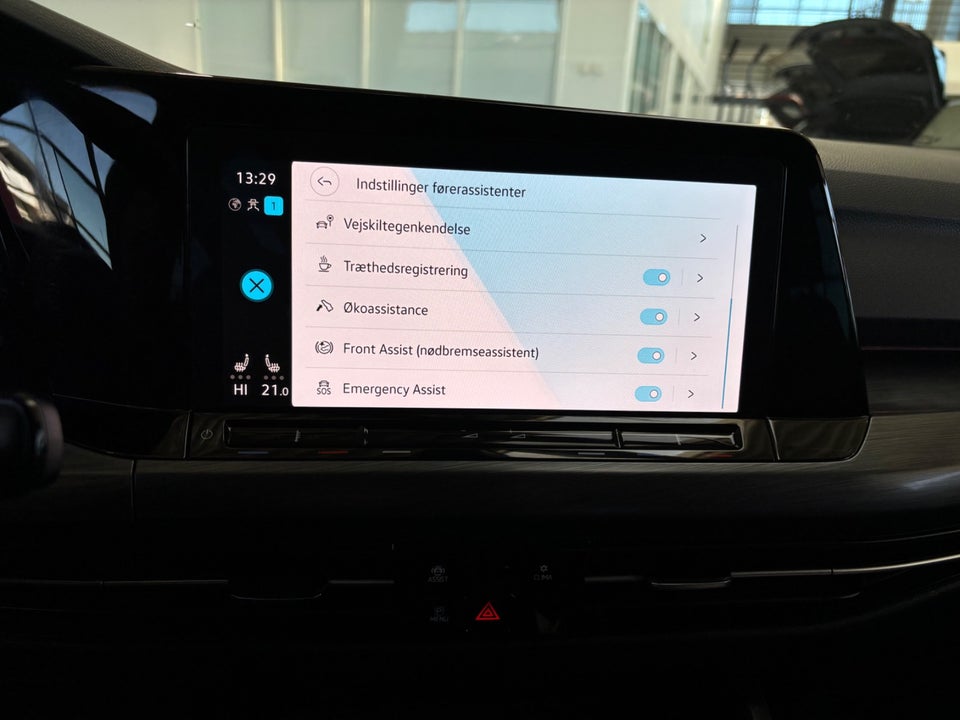 VW Golf VIII 1,5 eTSi 150 Style DSG 5d