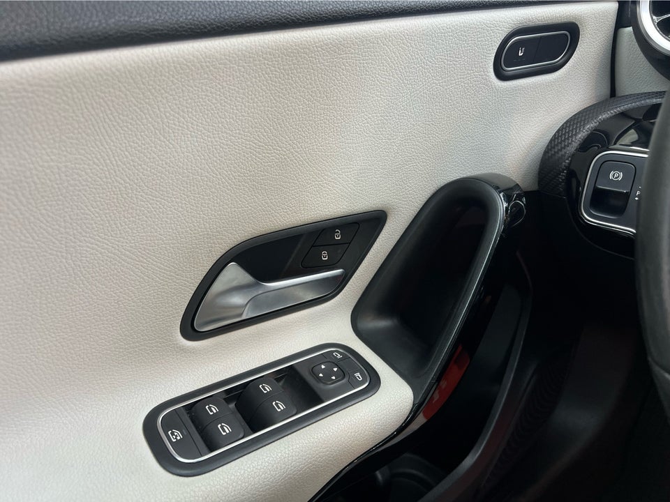 Mercedes A180 d 1,5 Business Progressive Line aut. 5d