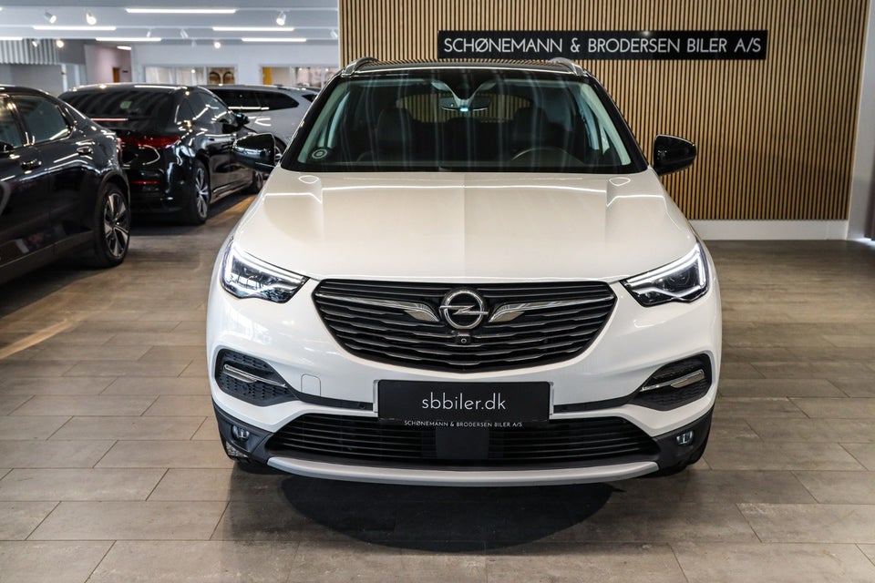Opel Grandland X 1,6 Hybrid4 Impress aut. 5d