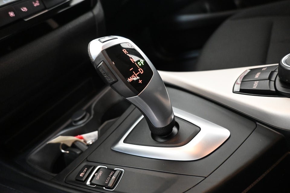 BMW 120d 2,0 Connected aut. 5d