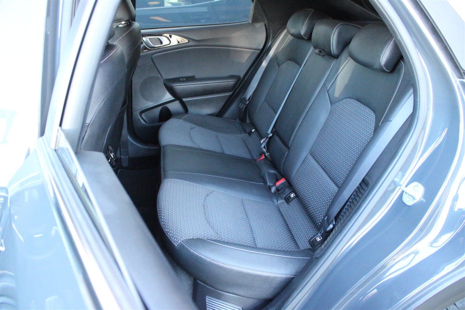 Kia XCeed 1,6 PHEV Upgrade DCT 5d