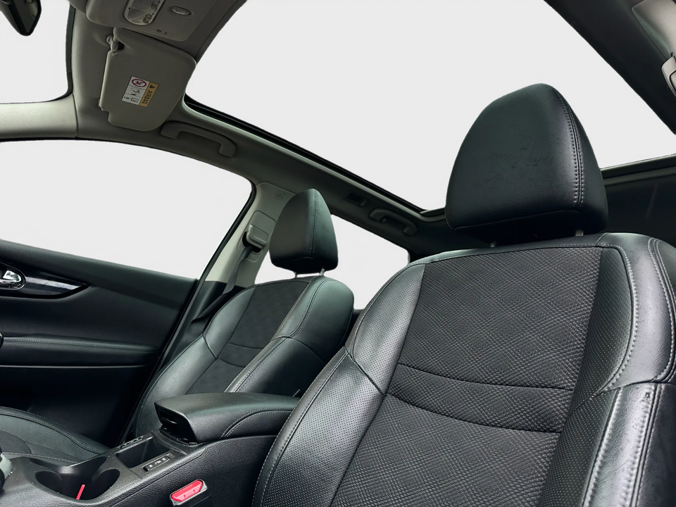 Nissan Qashqai 1,2 Dig-T 115 Tekna 5d