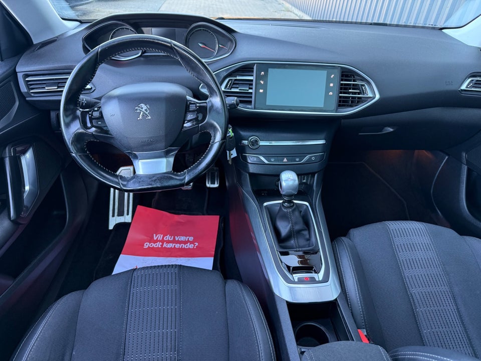 Peugeot 308 1,6 BlueHDi 120 Allure Sky SW 5d