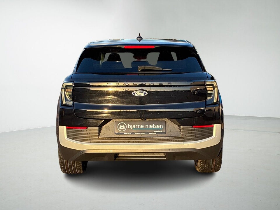 Ford Explorer 77 Premium Extended Range 5d