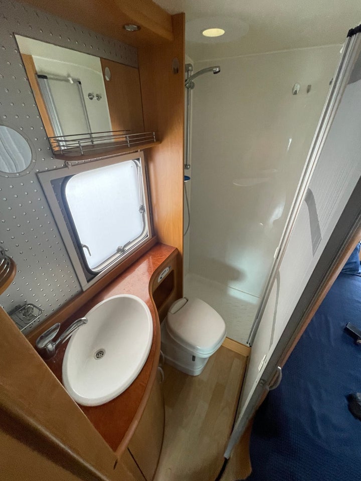 Ford Hobby 2,0 TD 125 3d