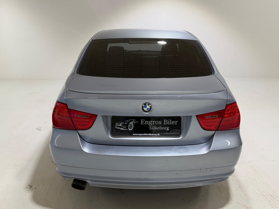 BMW 320d 2,0  4d