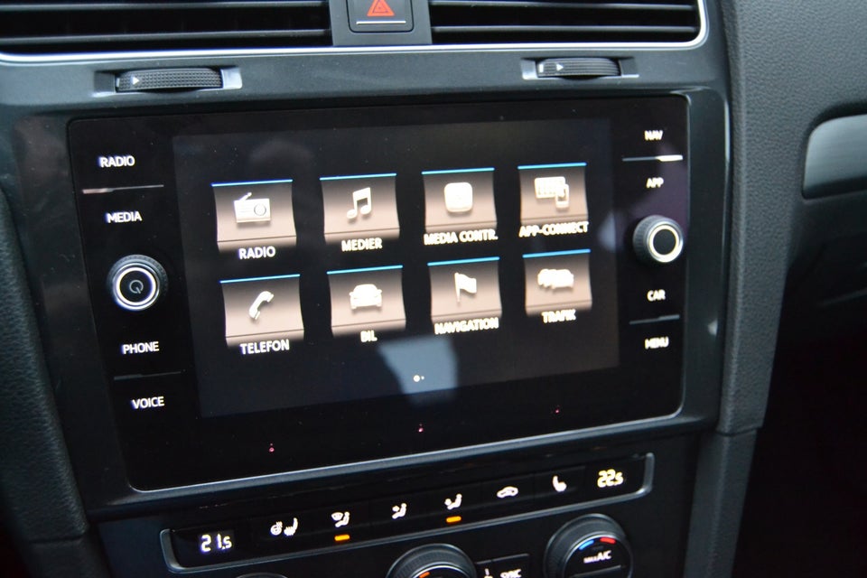 VW Golf VII 1,4 TSi 125 Comfortline 5d