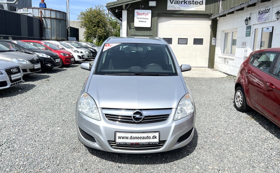 Opel Zafira 1,8 16V Enjoy 5d