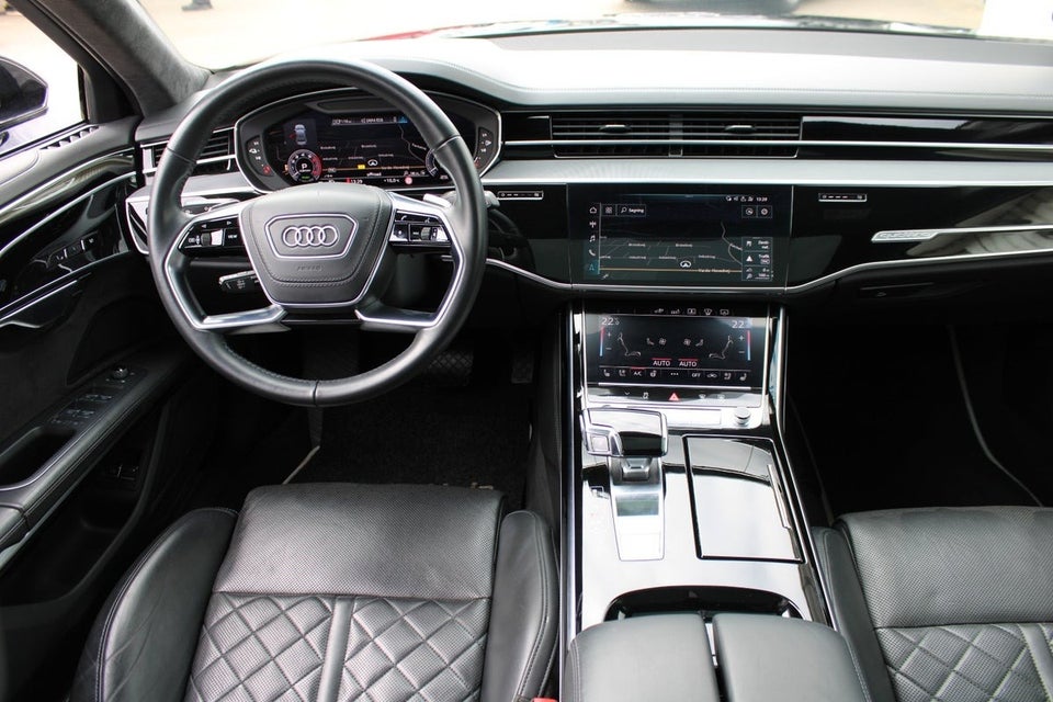 Audi A8 60 TFSi e quattro Tiptr. 4d