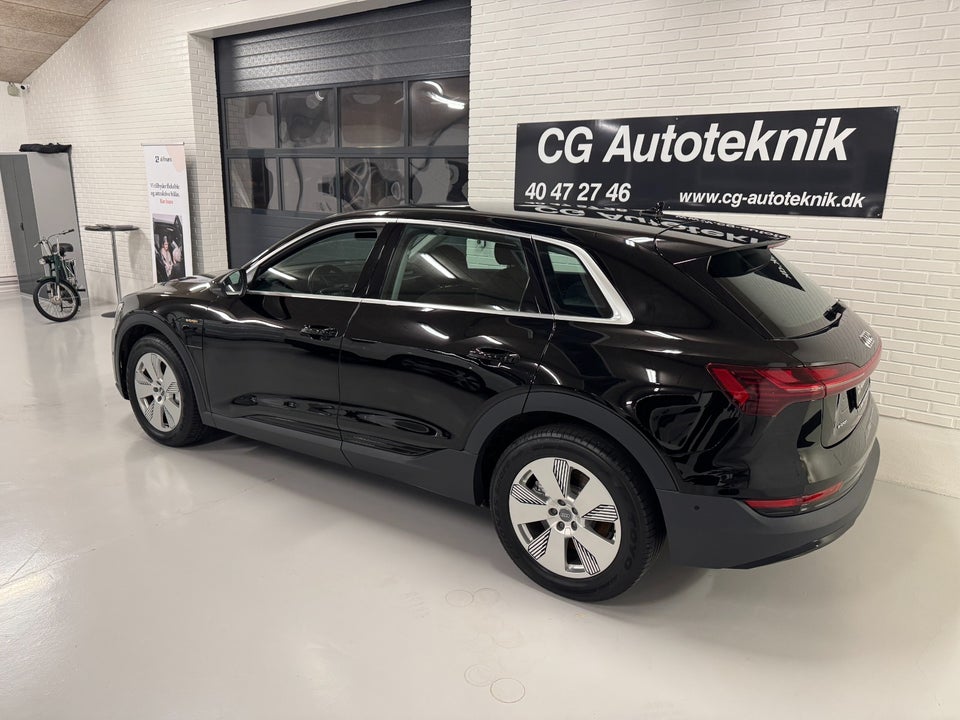 Audi e-tron 50 quattro 5d