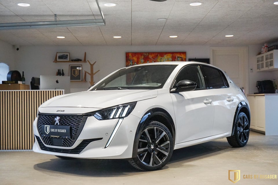 Peugeot 208 1,2 PureTech 100 GT 5d