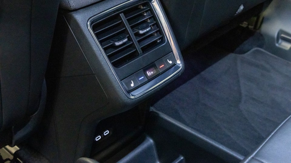 Skoda Enyaq 80x iV Loft 5d