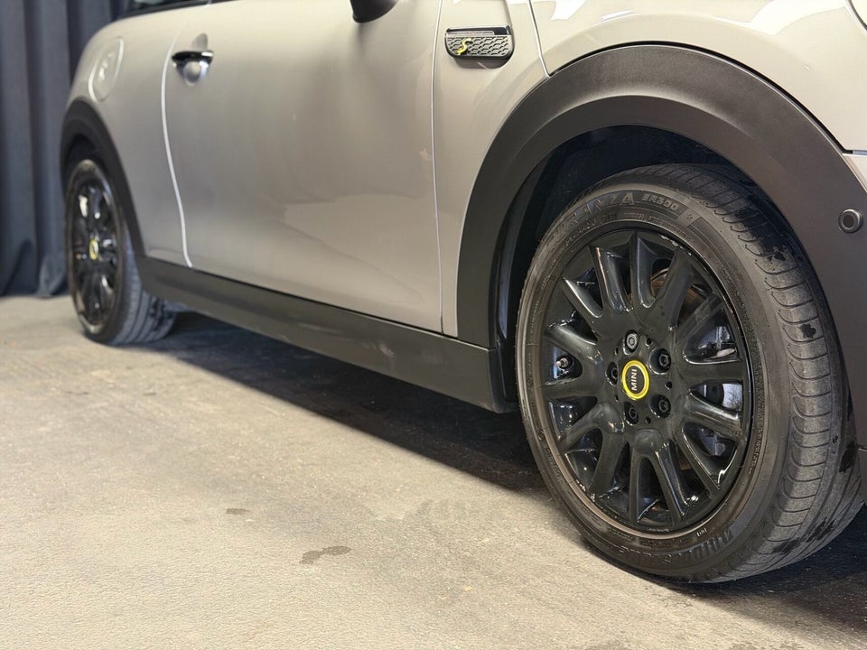 MINI Cooper SE Yours Trim 3d