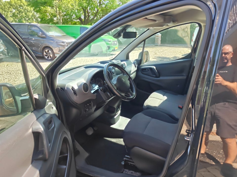Peugeot Partner 1,6 BlueHDi 100 L1 Premium ESG Van 5d