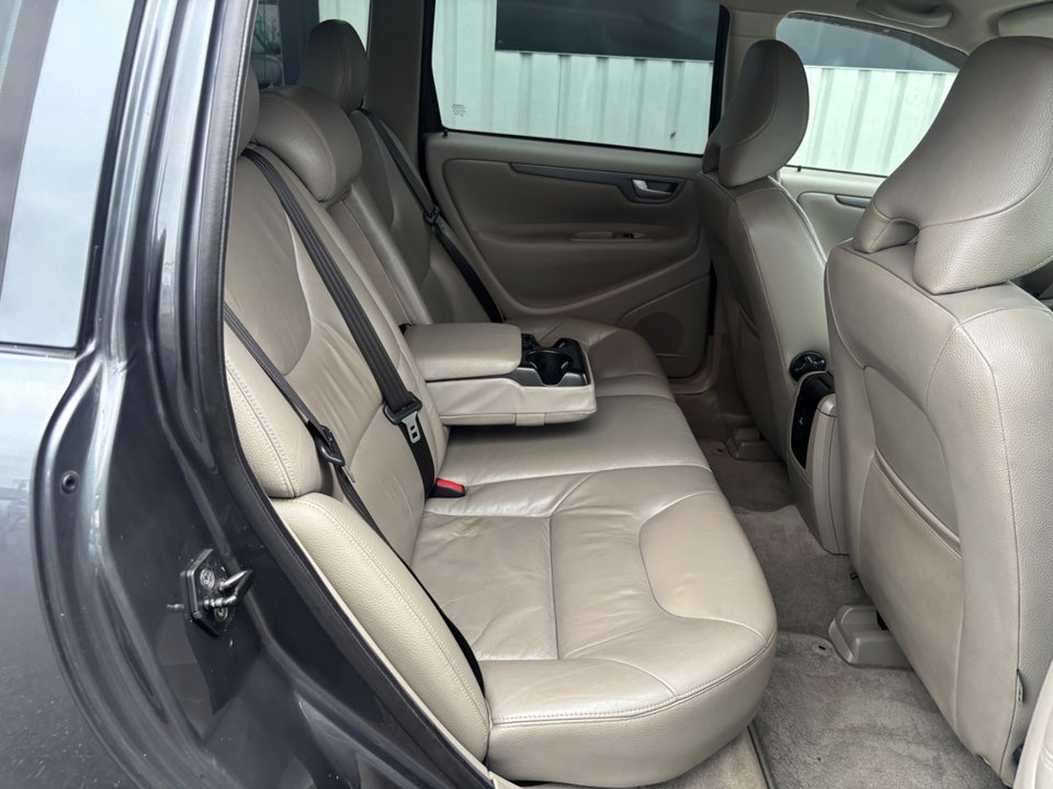 Volvo V70 2,4 170 5d