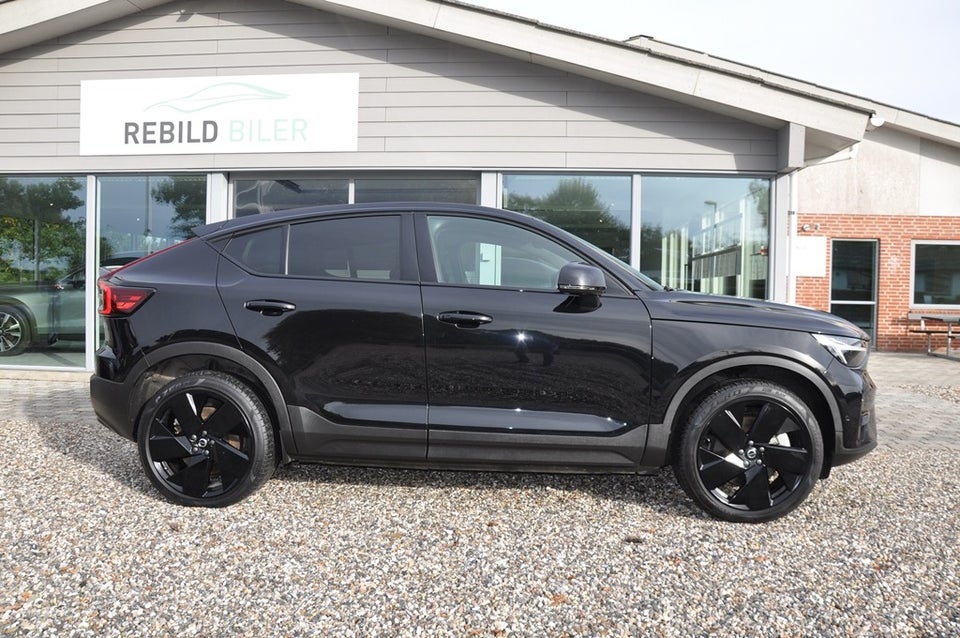 Volvo EC40 Extended Range Black Edition 5d