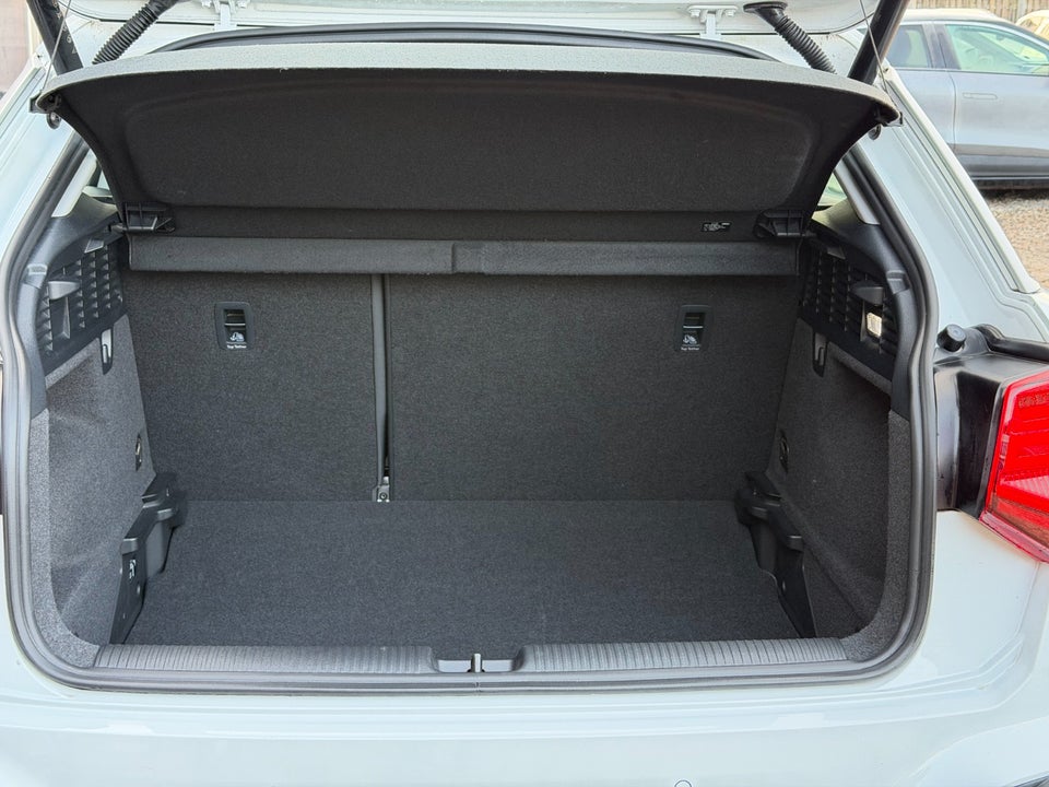 Audi Q2 35 TFSi S-line S-tr. 5d