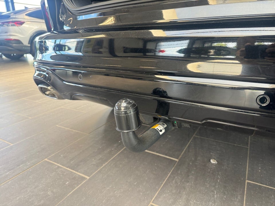 Ford Kuga 2,5 HEV ST-Line X CVT 5d