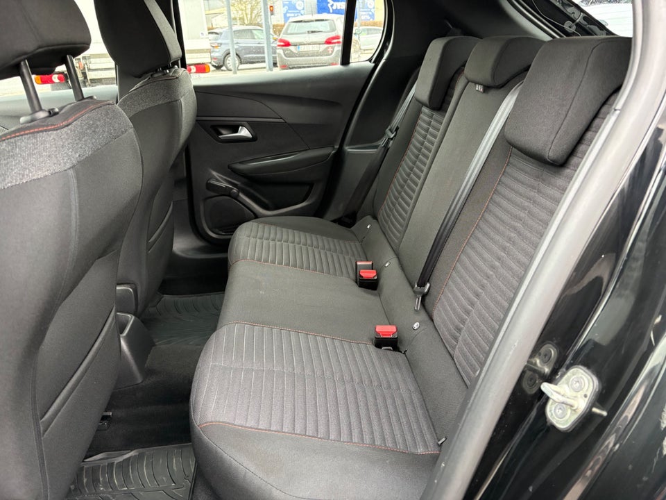 Peugeot 208 1,2 PureTech 100 Active 5d