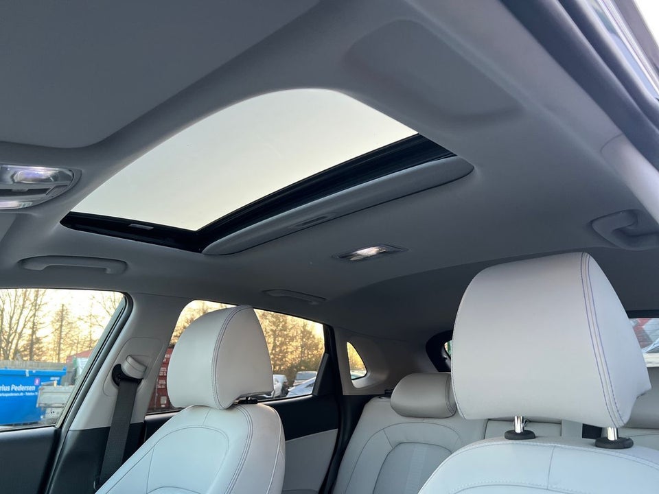 Hyundai Kona 64 EV Ultimate 5d