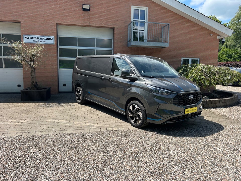 Ford Transit Custom 320 L2 2,0 EcoBlue Sport aut.