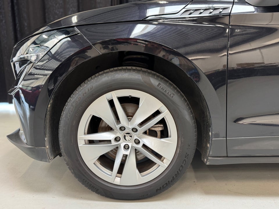 Skoda Enyaq 80 iV Loft 5d