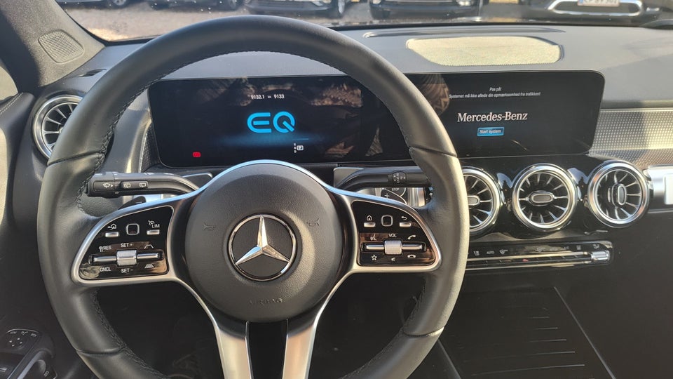 Mercedes EQB250+ Progressive 5d