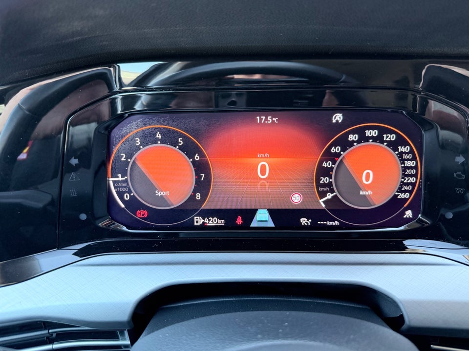 VW Golf VIII 1,5 TSi 130 Life 5d