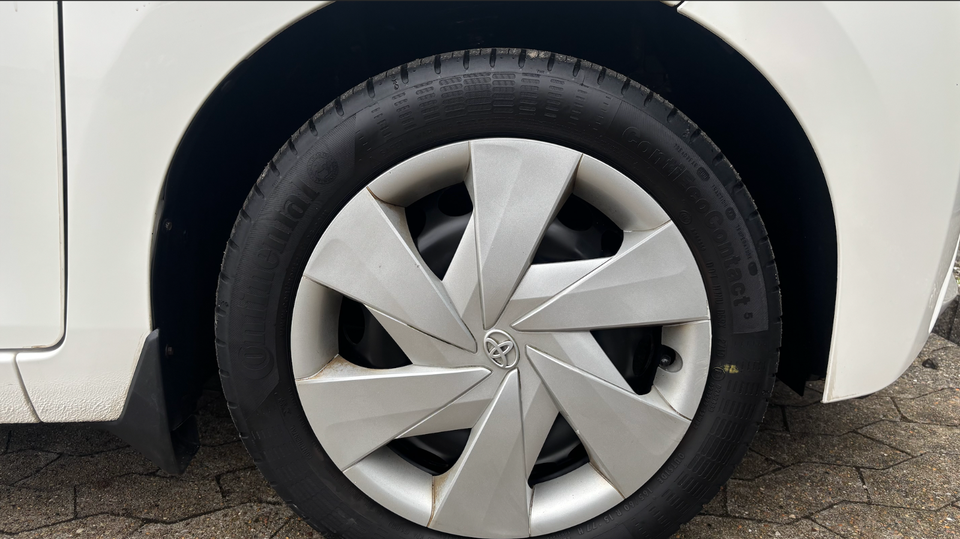 Toyota Aygo 1,0 VVT-i x-change x-shift 5d