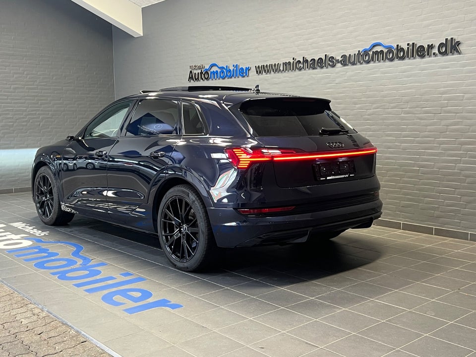 Audi e-tron 55 S-line quattro 5d