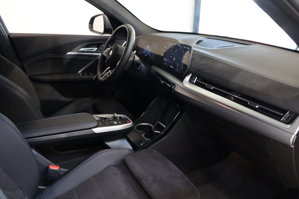 BMW iX2 eDrive20 M-Sport 5d