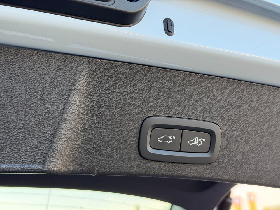 Volvo EX40 Extended Range Core 5d