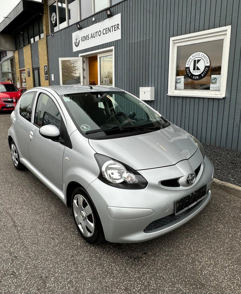 Toyota Aygo 1,0 Plus 5d