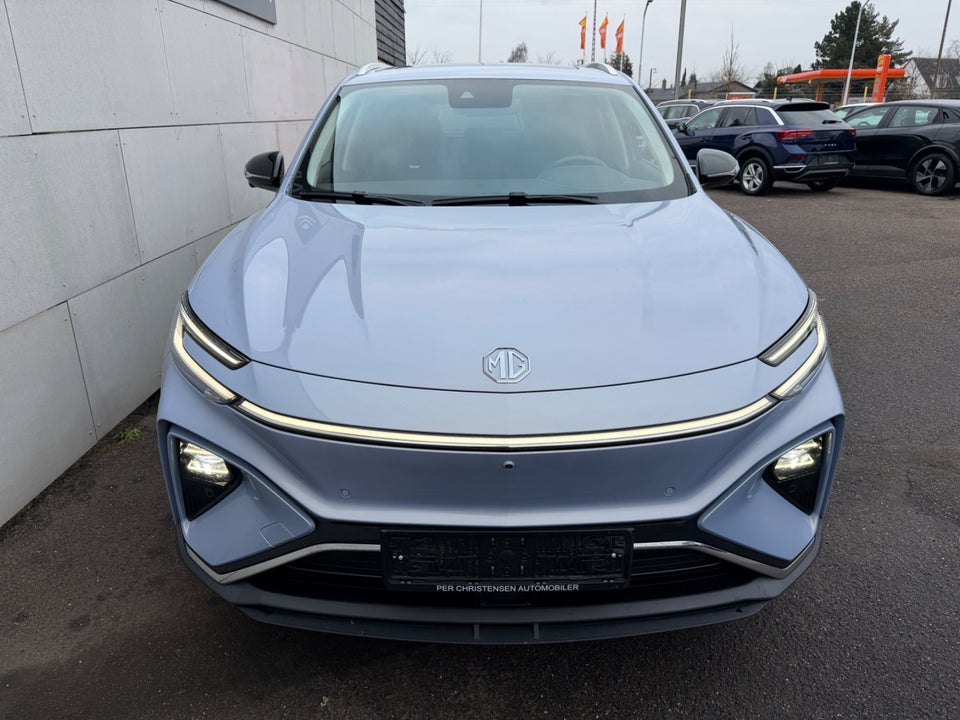 MG Marvel R Luxury 5d