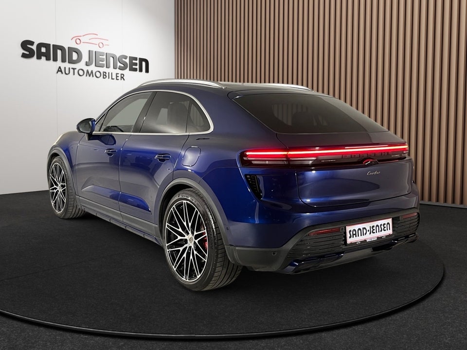 Porsche Macan Turbo 5d