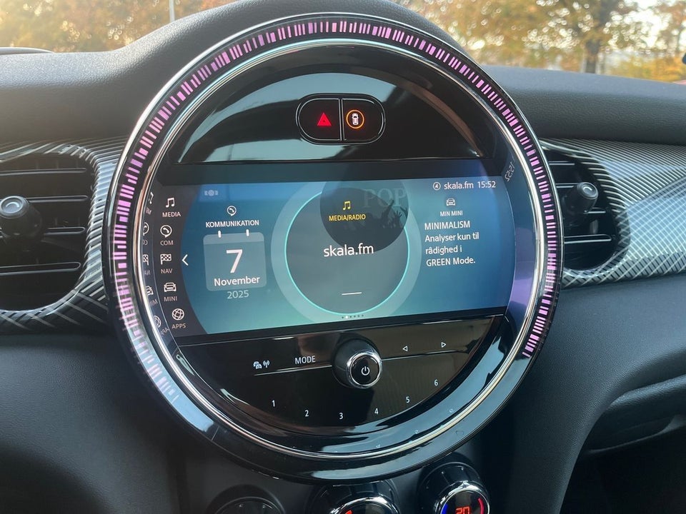 MINI Cooper SE Resolute Edition 3d