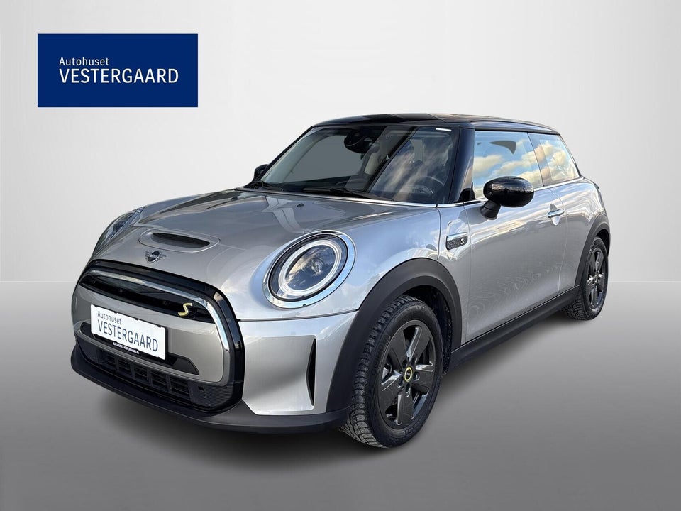 MINI Cooper SE Essential 3d