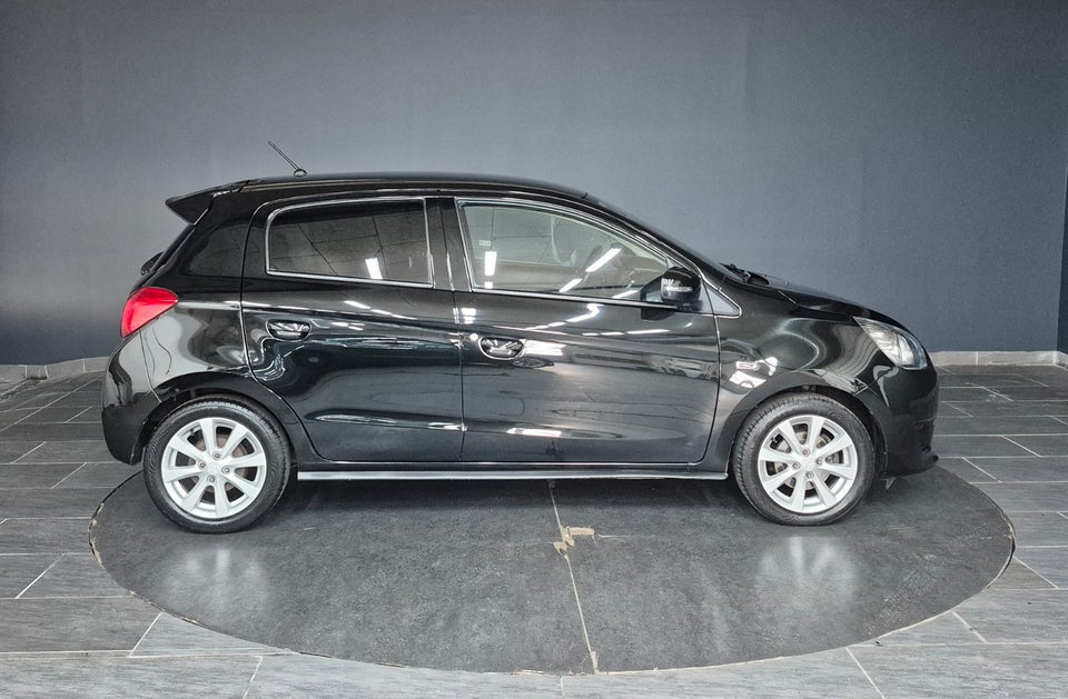 Mitsubishi Space Star 1,2 Limited CVT 5d