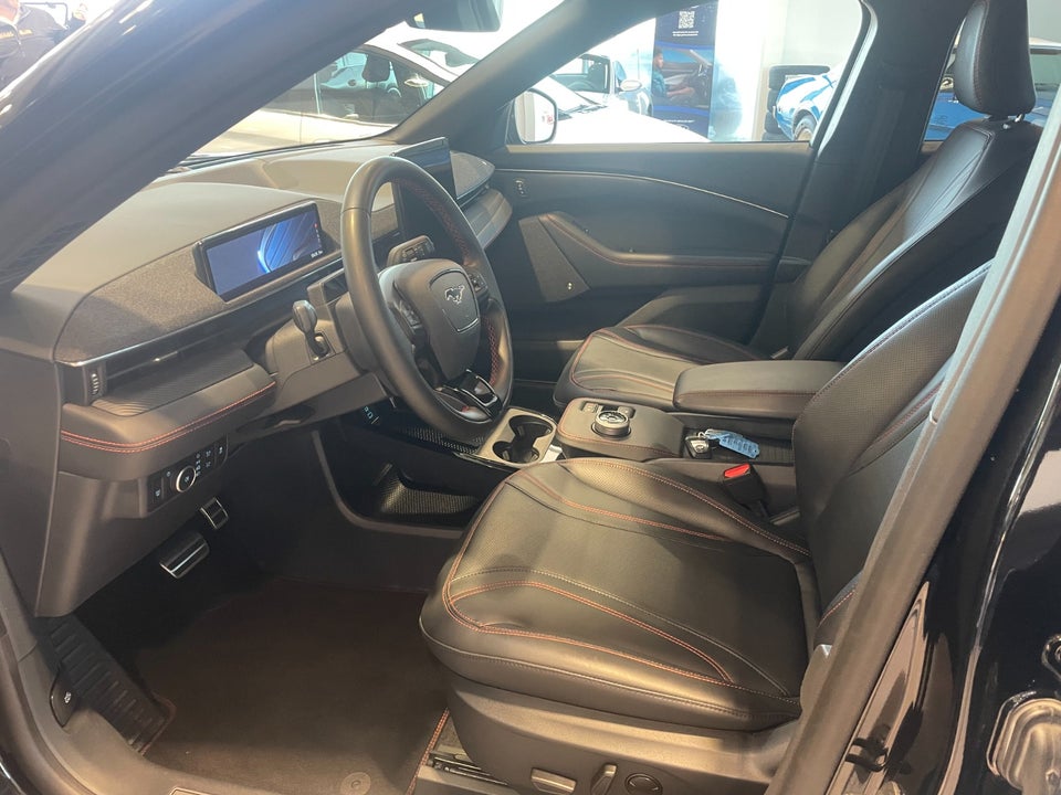 Ford Mustang Mach-E 98 Premium Extended Range 5d