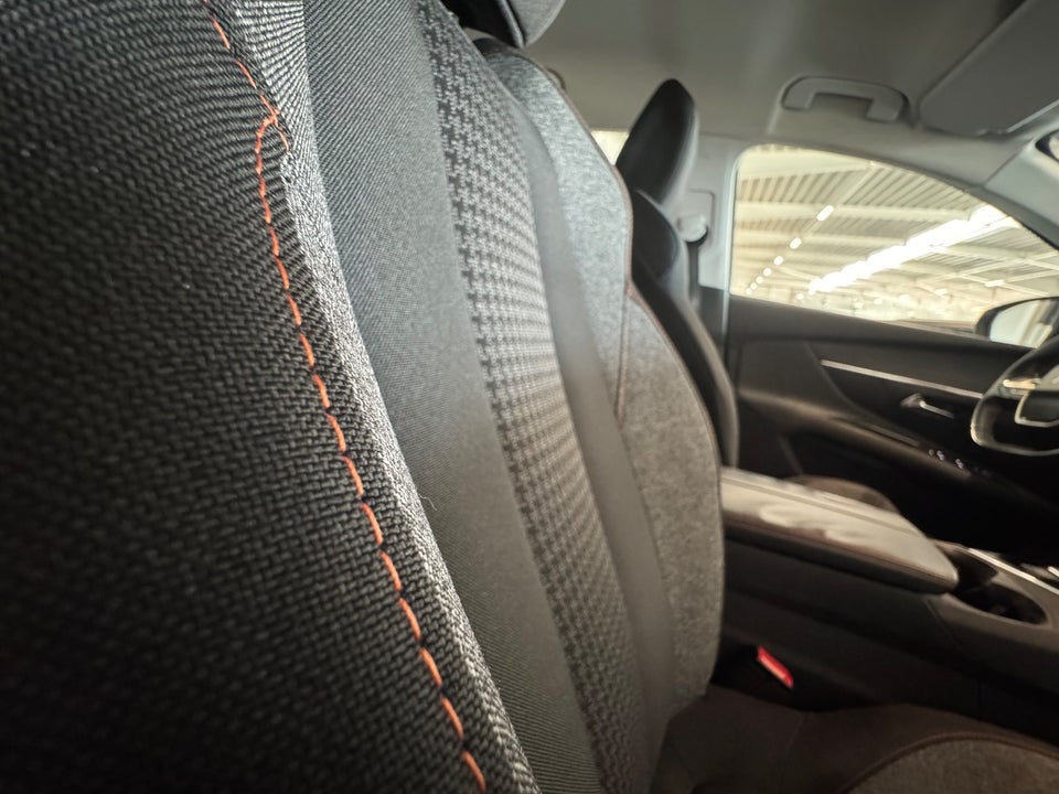 Peugeot 3008 1,2 PureTech 130 Active EAT6 5d