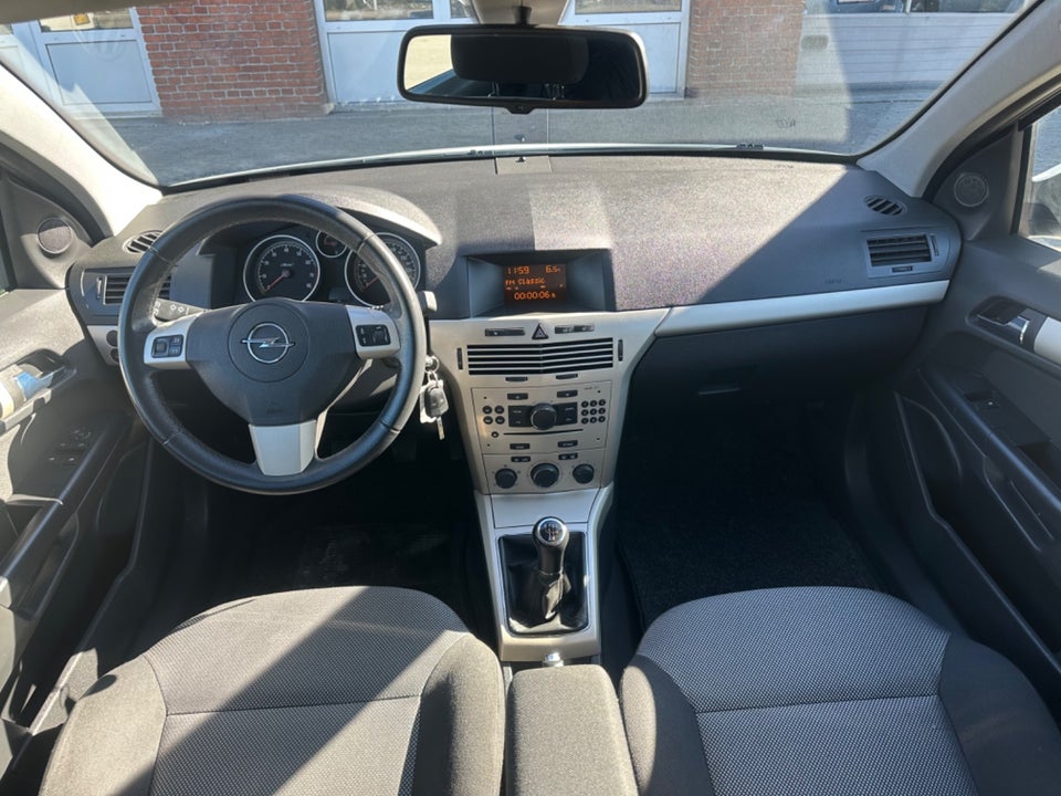 Opel Astra 1,6 16V 115 Enjoy Wagon 5d