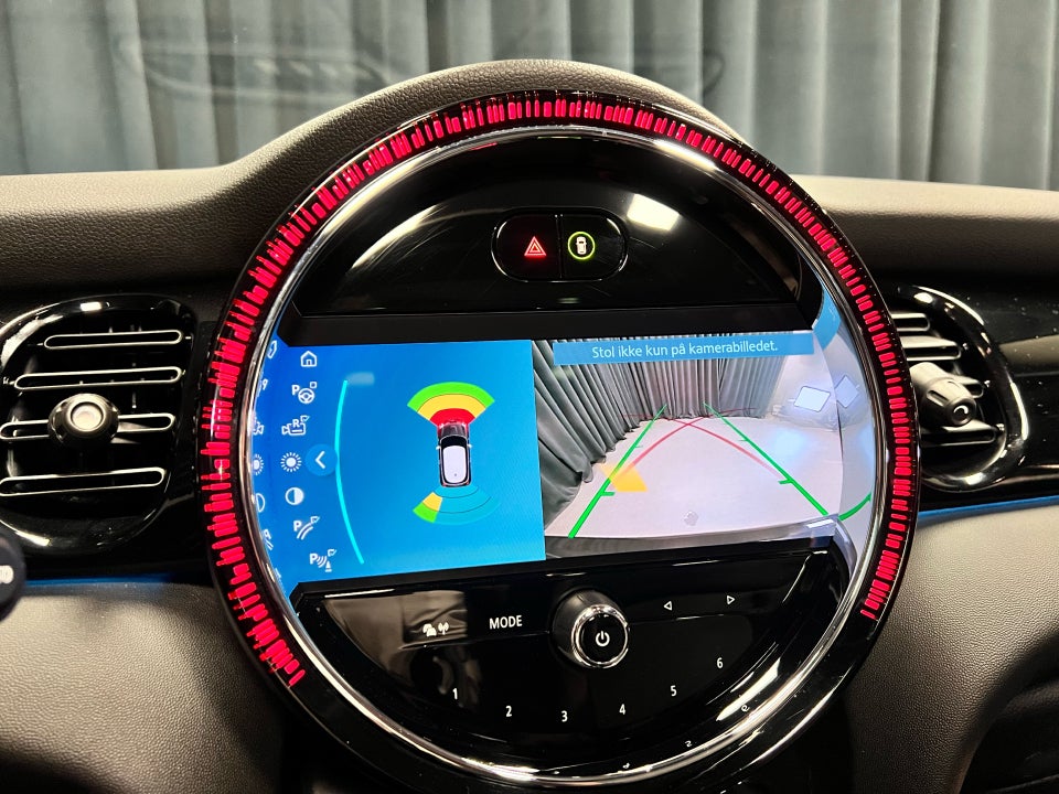 MINI Cooper SE Classic Trim 3d