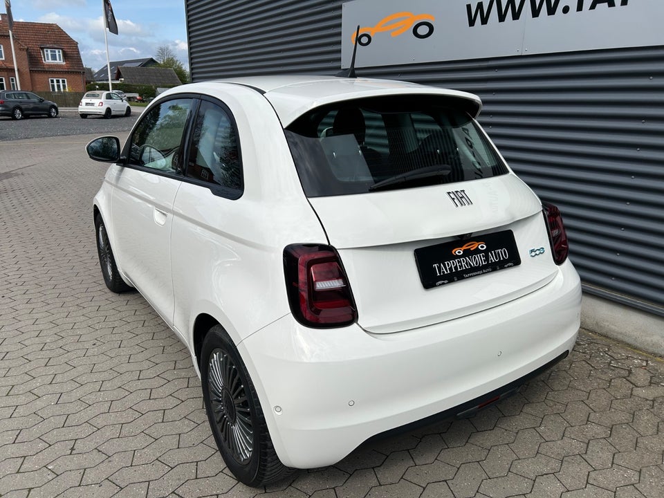 Fiat 500e 42 Icon 3d